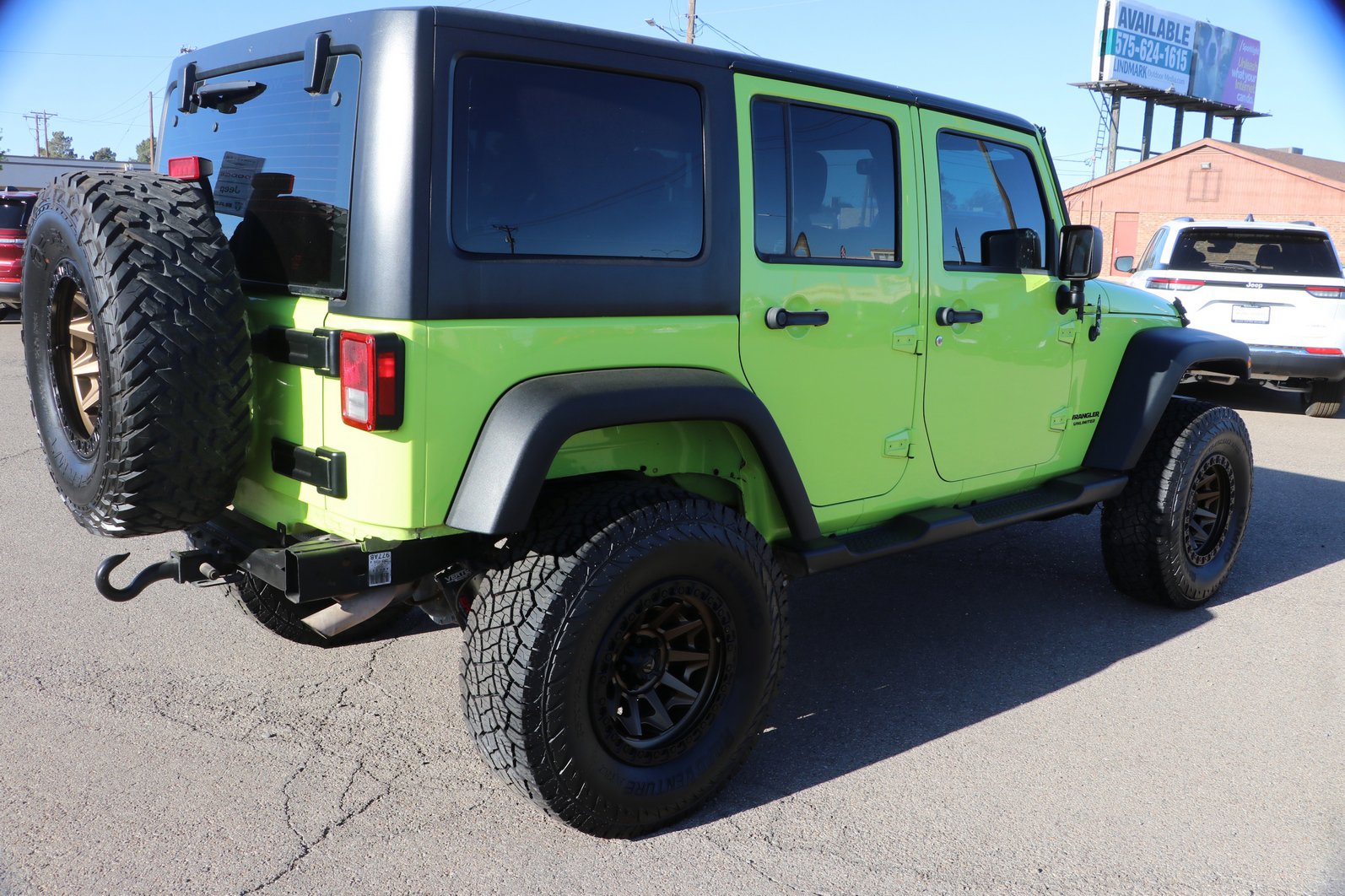 Used 2017 Jeep Wrangler Unlimited Sport w/ Connectivity Group image 7