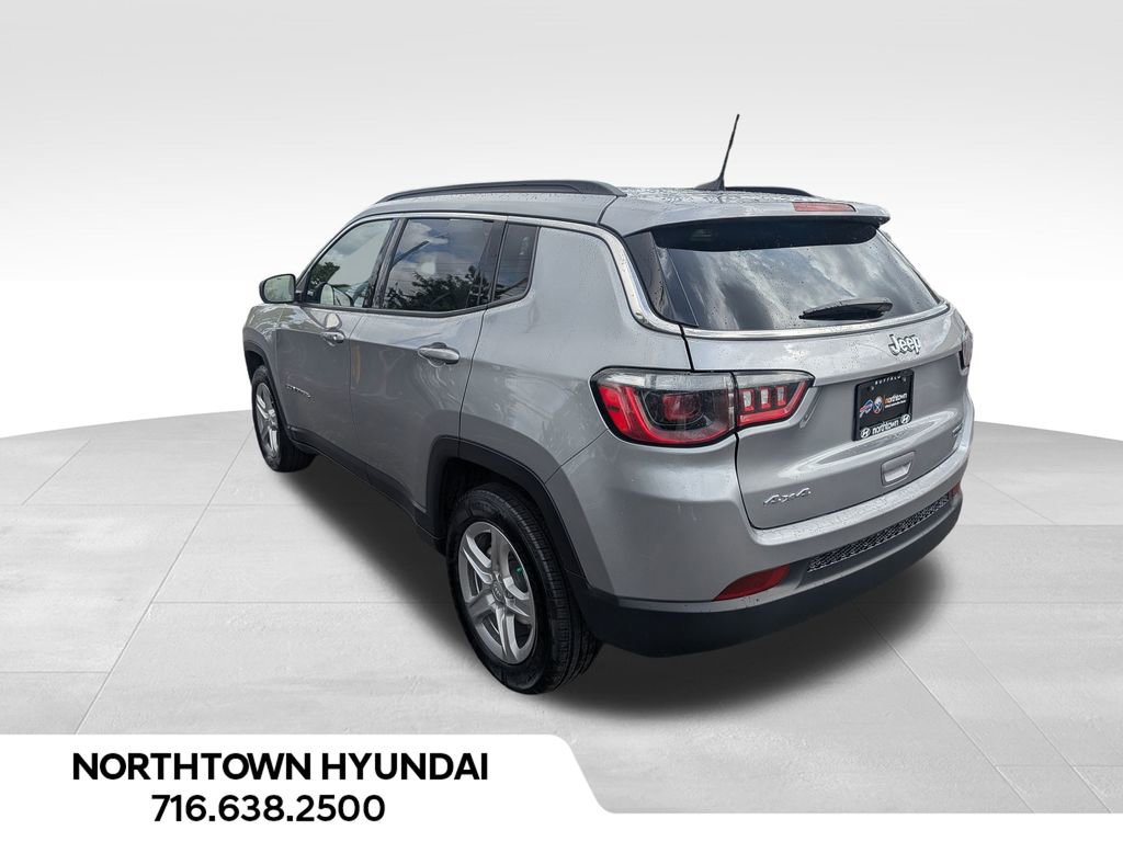 Used 2024 Jeep Compass Latitude image 13