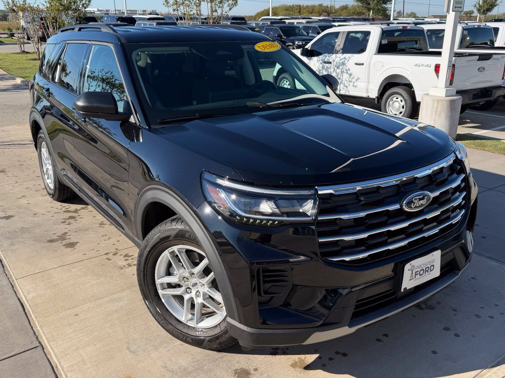 New 2026 Ford Explorer Active RWD image 4