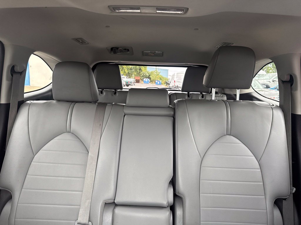 Used 2021 Toyota Highlander XLE AWD/4WD image 29
