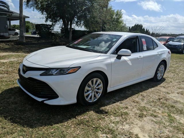 Used 2020 Toyota Camry LE FWD image 8