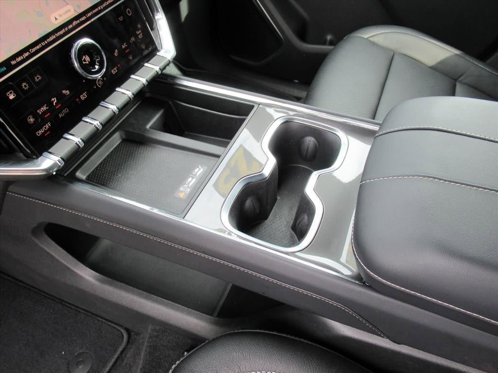 Used 2025 GMC Acadia Elevation FWD image 18