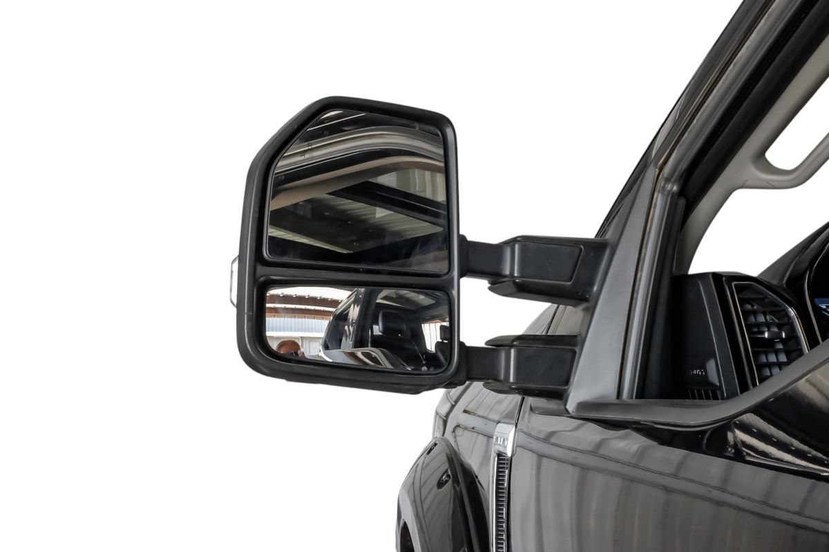 Used 2019 Ford F250 Lariat w/ Lariat Ultimate Package AWD/4WD image 38