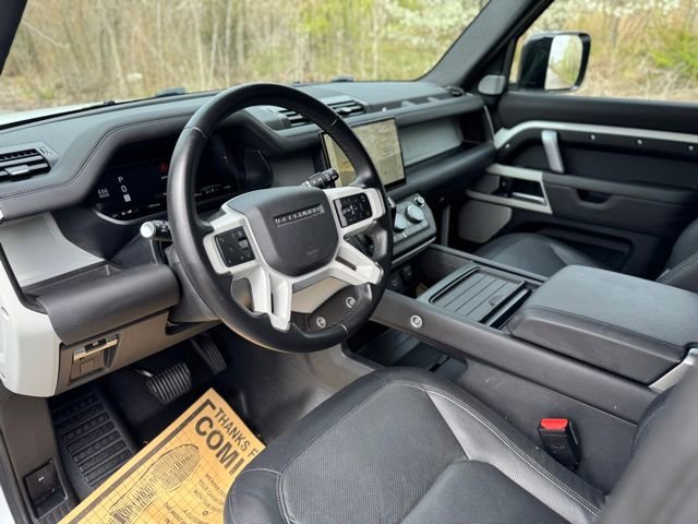 Certified 2024 Land Rover Defender 130 X-Dynamic SE AWD/4WD image 13
