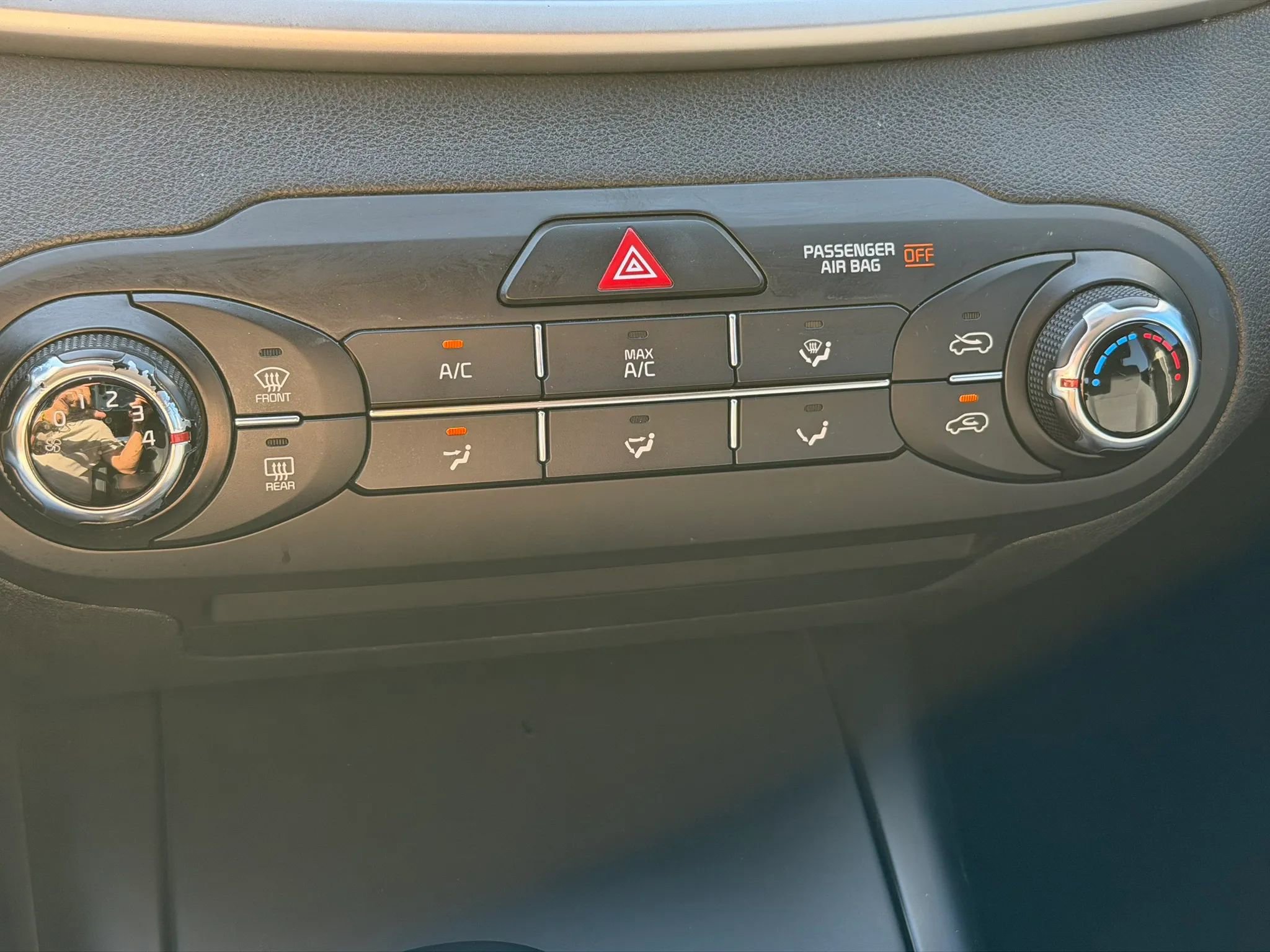 Used 2017 Kia Sorento LX FWD image 14