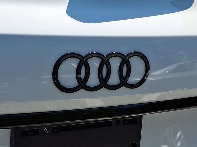 Certified 2026 Audi SQ7 Premium Plus AWD/4WD image 32