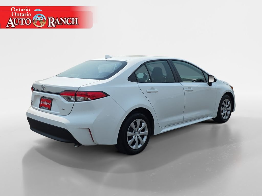Used 2024 Toyota Corolla LE FWD image 5
