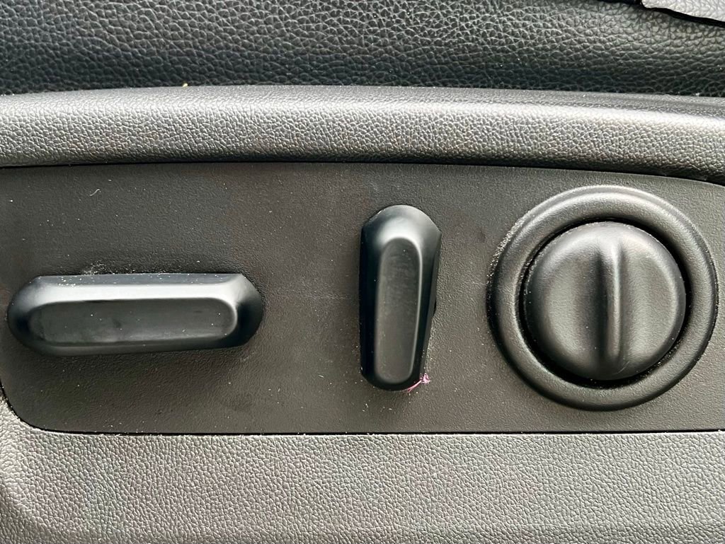 Used 2021 Chevrolet Silverado 1500 RST image 28