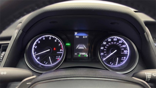 Used 2022 Toyota Camry SE image 26