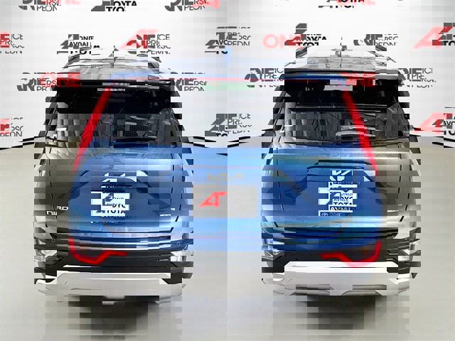 Used 2023 Kia Niro EX image 6