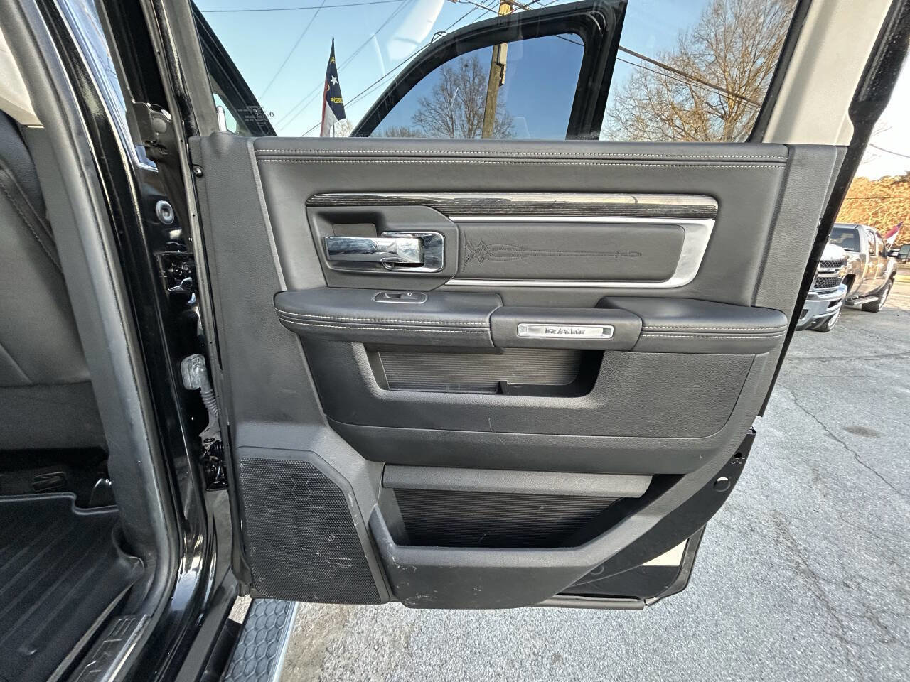 Used 2014 RAM 2500 Limited image 26