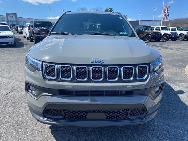 Certified 2023 Jeep Compass Latitude image 11