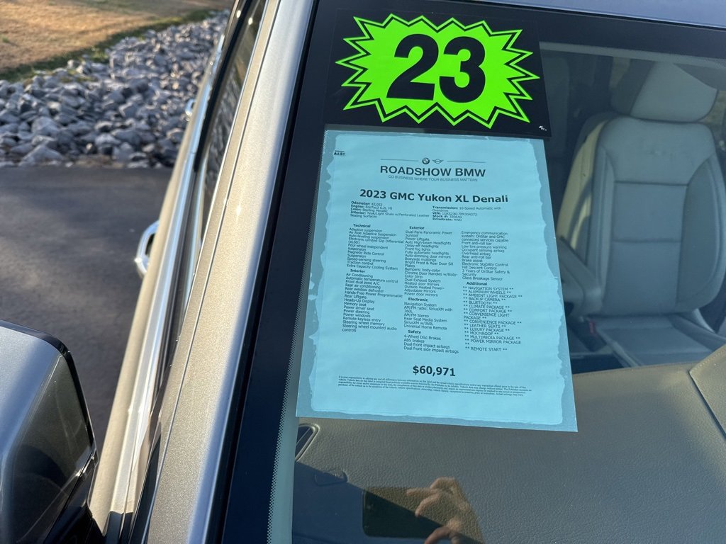 Used 2023 GMC Yukon XL Denali image 23