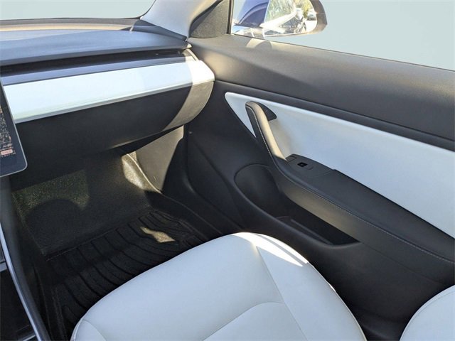 Used 2019 Tesla Model 3 Long Range image 15