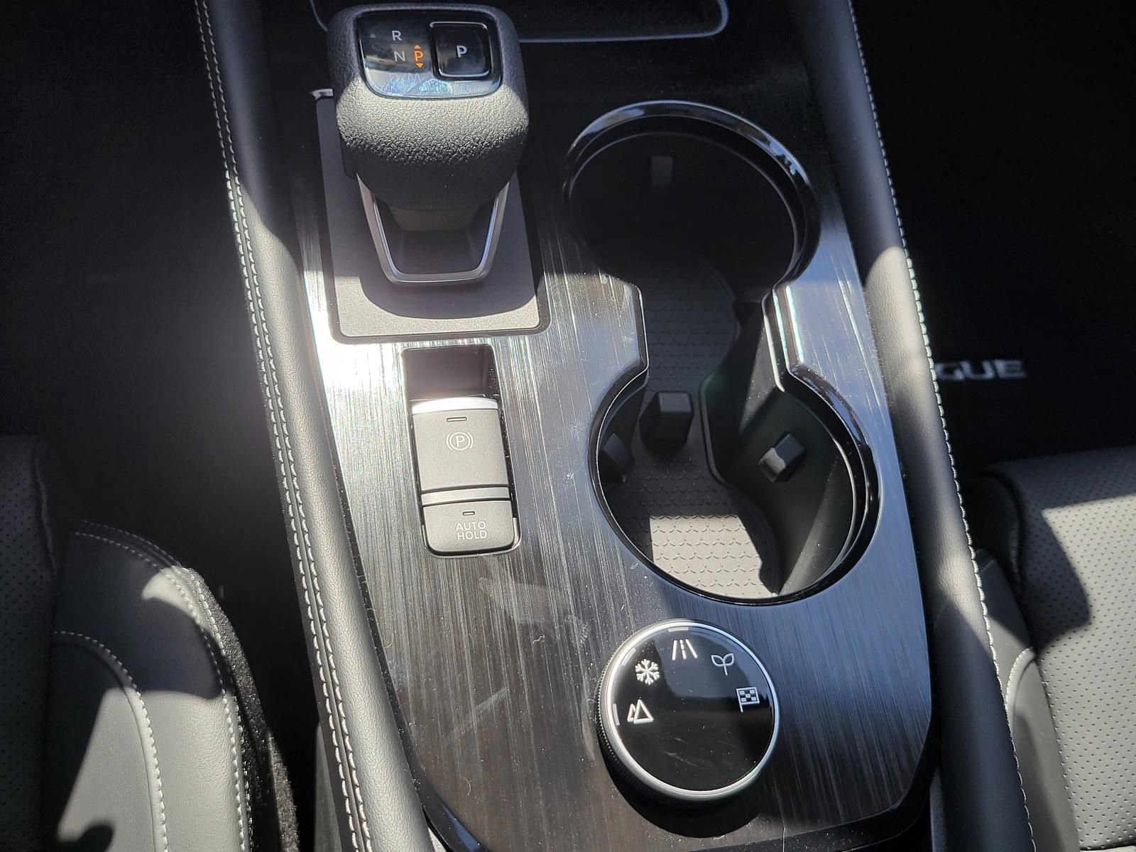 New 2026 Nissan Rogue Platinum image 26