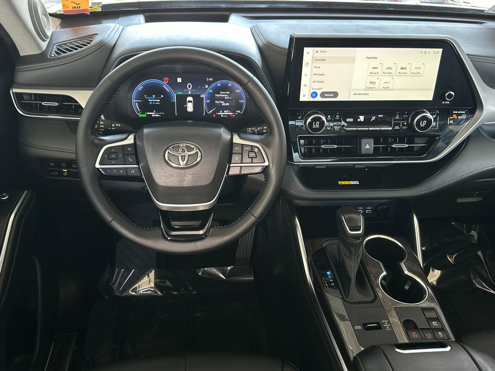 Used 2023 Toyota Highlander Platinum FWD image 13