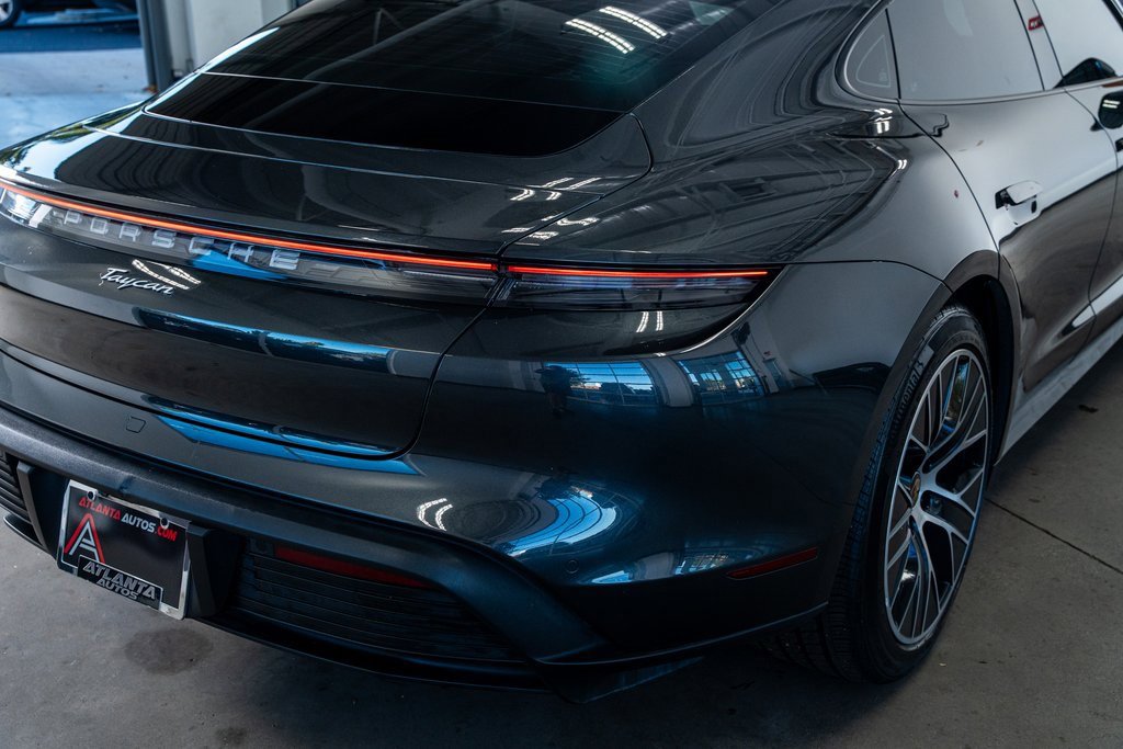 Used 2021 Porsche Taycan image 24