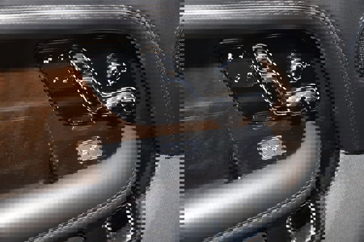 Used 2021 Land Rover Range Rover P525 Westminster Edition image 35