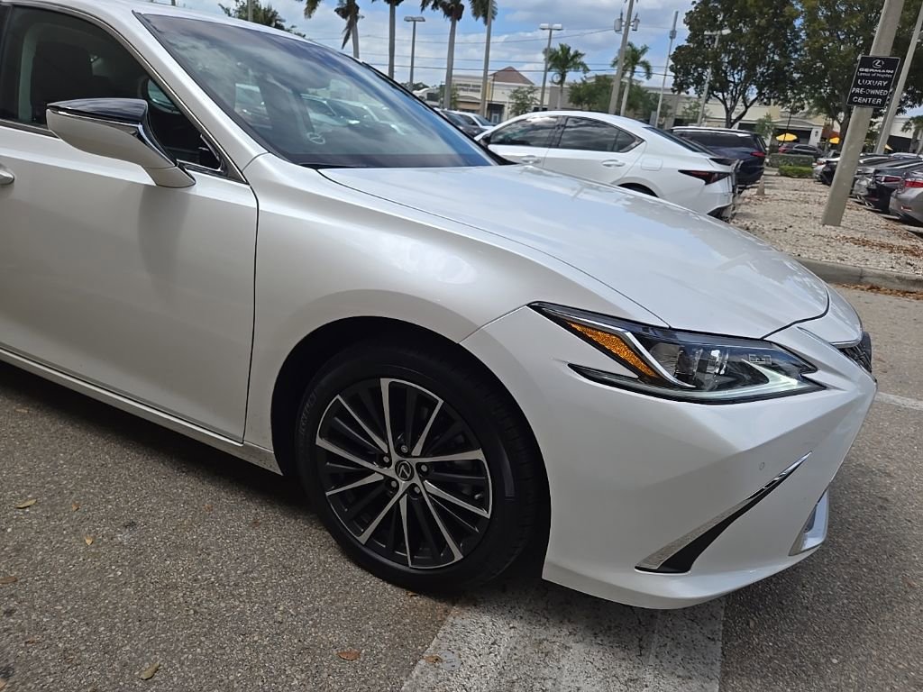 Certified 2024 Lexus ES 350 w/ Premium Package image 3