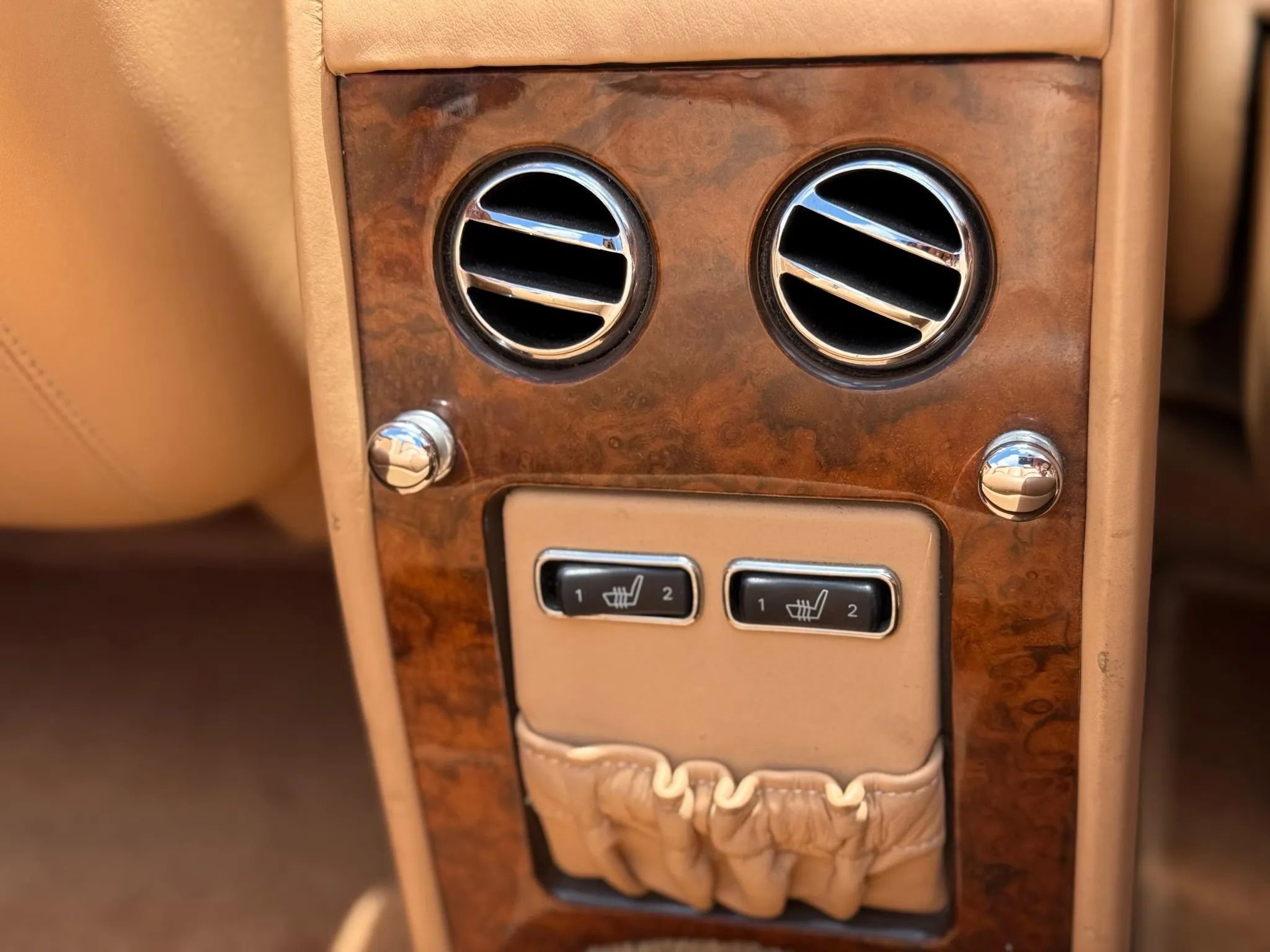Used 2000 Rolls-Royce Corniche RWD image 25