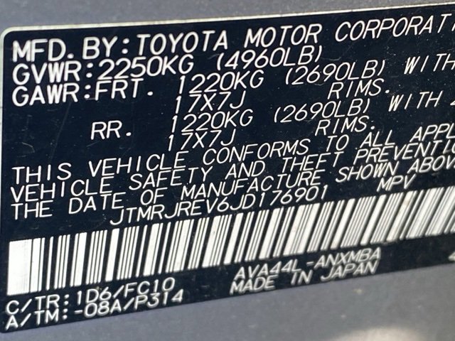 Used 2018 Toyota RAV4 LE image 6