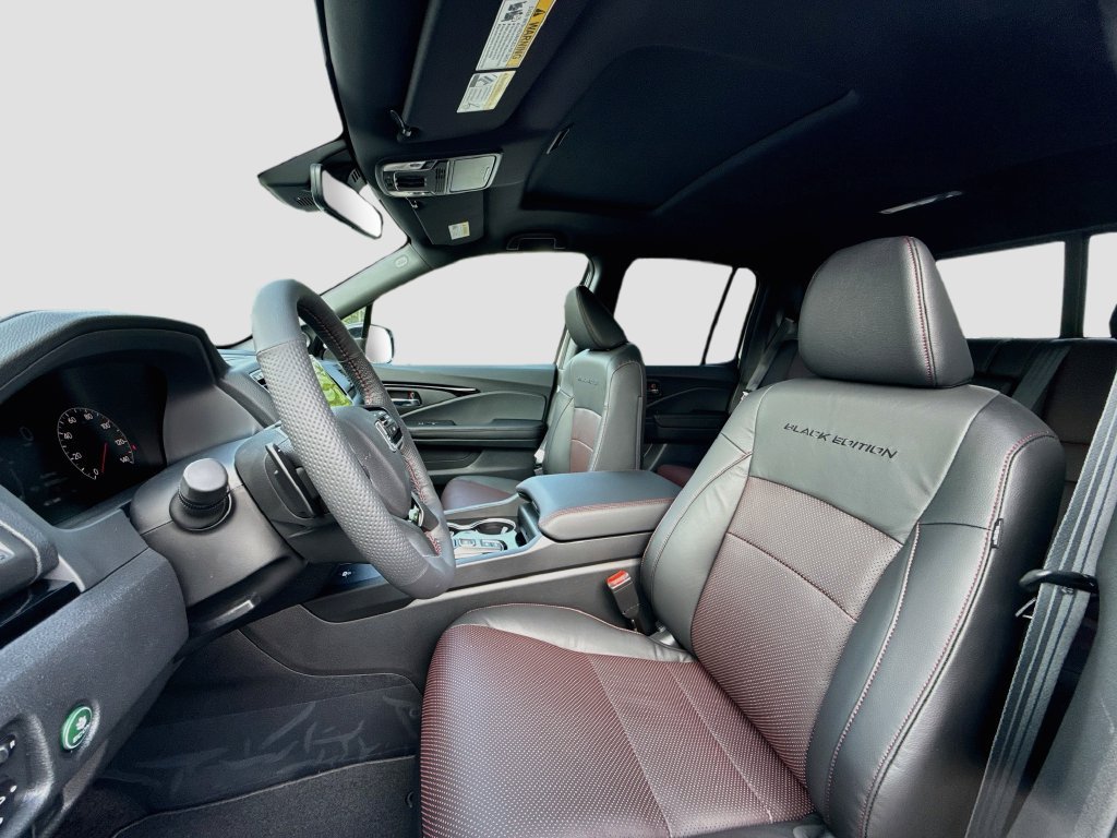 New 2026 Honda Ridgeline Black Edition image 13
