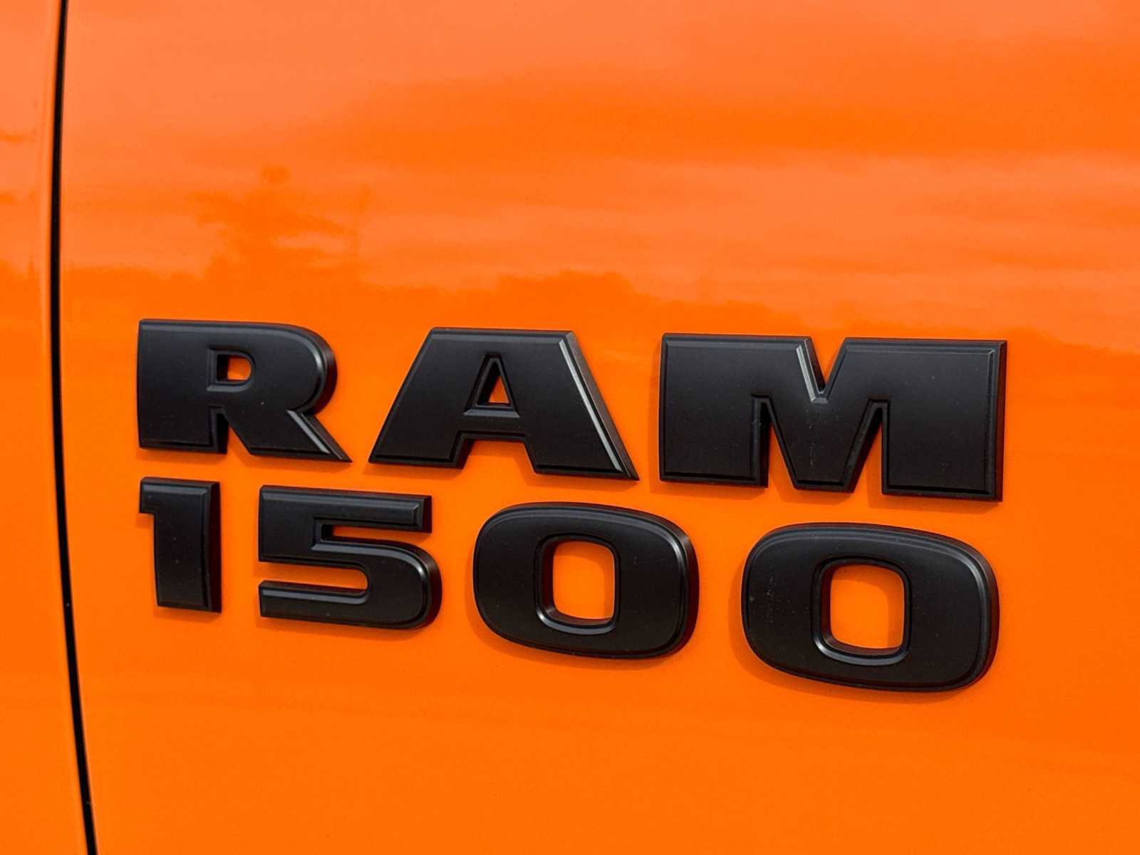 Used 2015 RAM 1500 Sport w/ Ignition Orange Sport Package AWD/4WD image 12