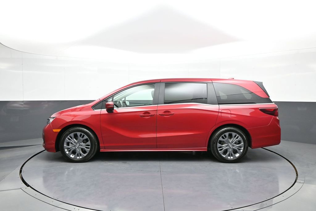 Used 2025 Honda Odyssey Touring image 9