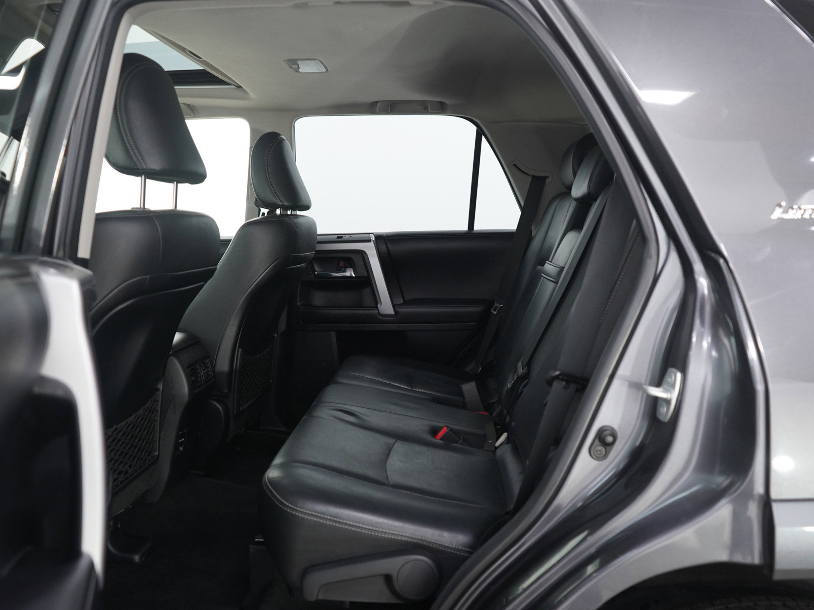 Used 2016 Toyota 4Runner Limited image 18