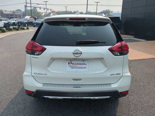 Used 2017 Nissan Rogue SV w/ SV Premium Package AWD/4WD image 5