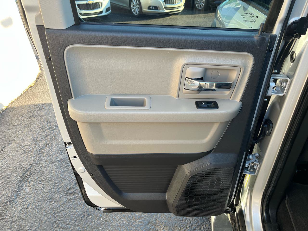 Used 2012 RAM 1500 Classic SLT AWD/4WD image 25