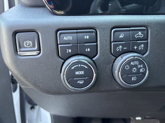 Used 2024 Chevrolet Silverado 1500 High Country w/ Z71 Off-Road Package image 12