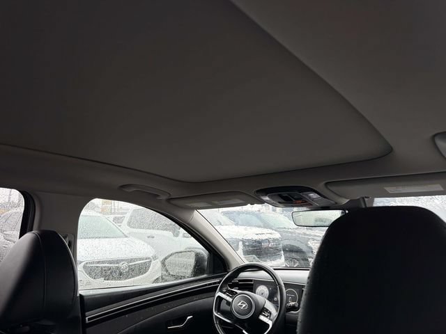 Used 2023 Hyundai Tucson Limited FWD image 13