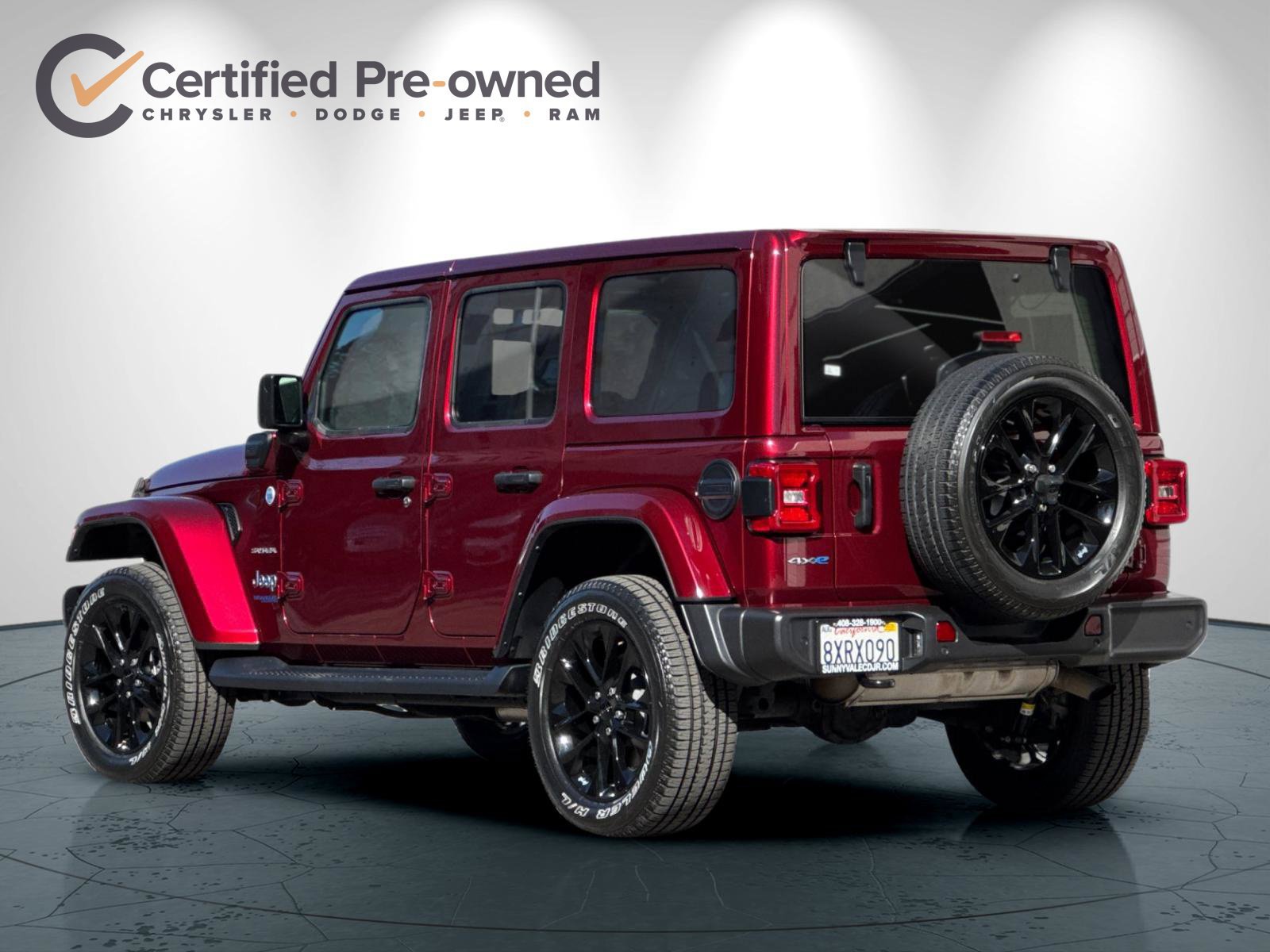 Used 2021 Jeep Wrangler Unlimited Sahara w/ Cold Weather Group AWD/4WD image 6