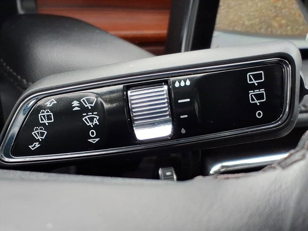 Used 2022 Lincoln Nautilus Reserve image 22