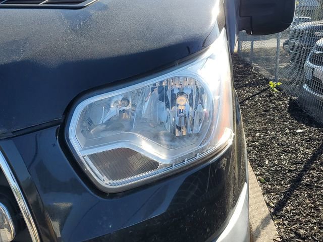 Used 2017 Ford Transit 350 XLT image 4