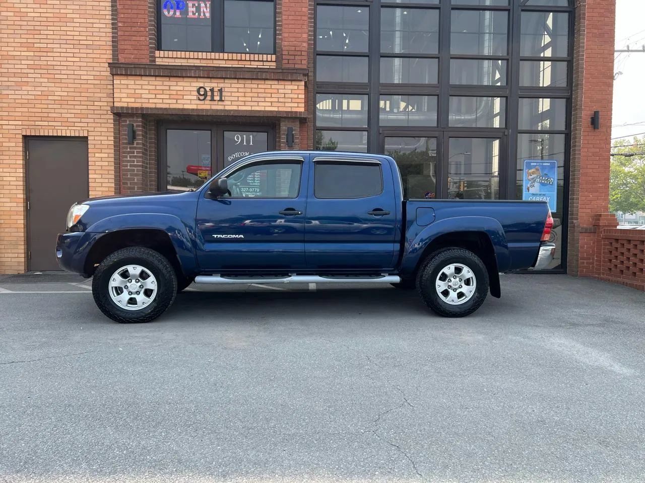 Used 2007 Toyota Tacoma 4x4 Double Cab w/ SR5 Pkg #2 image 4