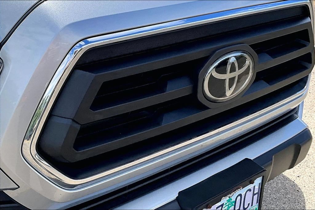 Used 2023 Toyota Tacoma SR5 RWD image 32