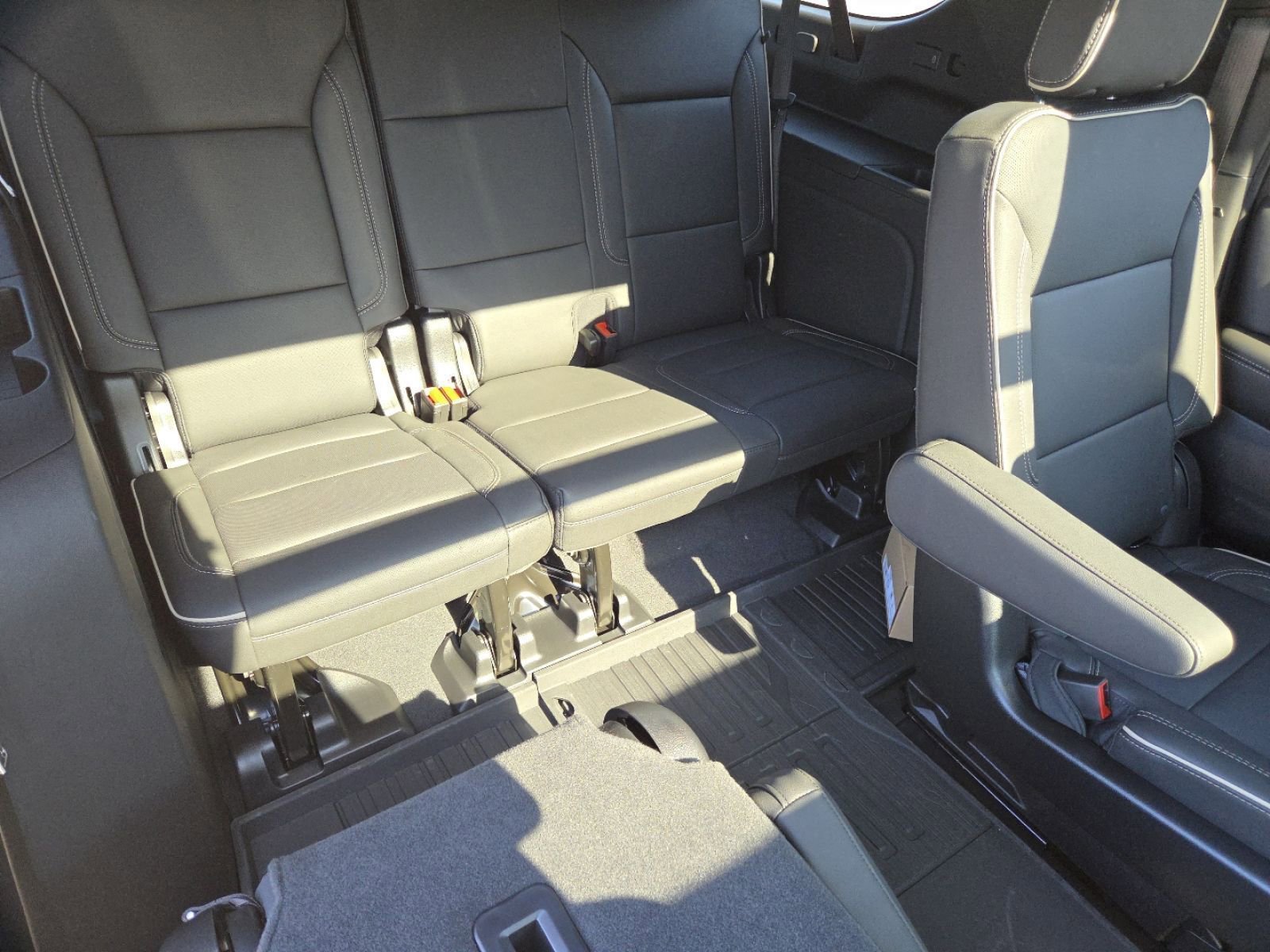 New 2026 GMC Yukon XL Elevation w/ Elevation Premium Package image 27