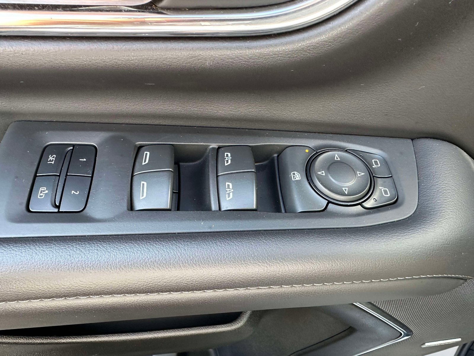 Used 2024 Chevrolet Tahoe LT AWD/4WD image 17