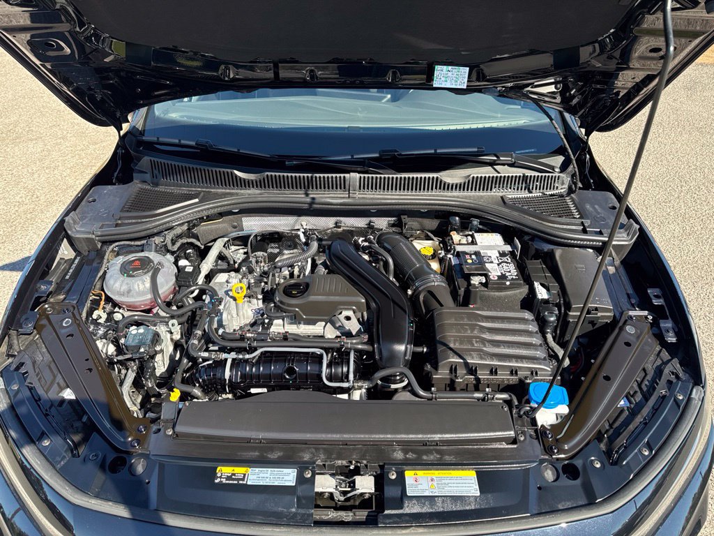 Used 2026 Volkswagen Jetta Sport FWD image 8
