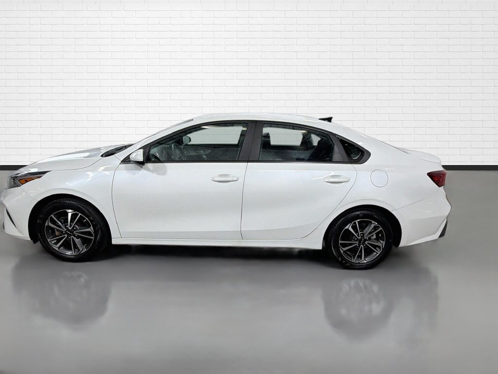 Used 2024 Kia Forte LXS FWD image 6