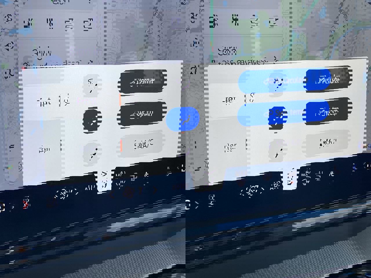 New 2026 Ford Expedition Active image 27