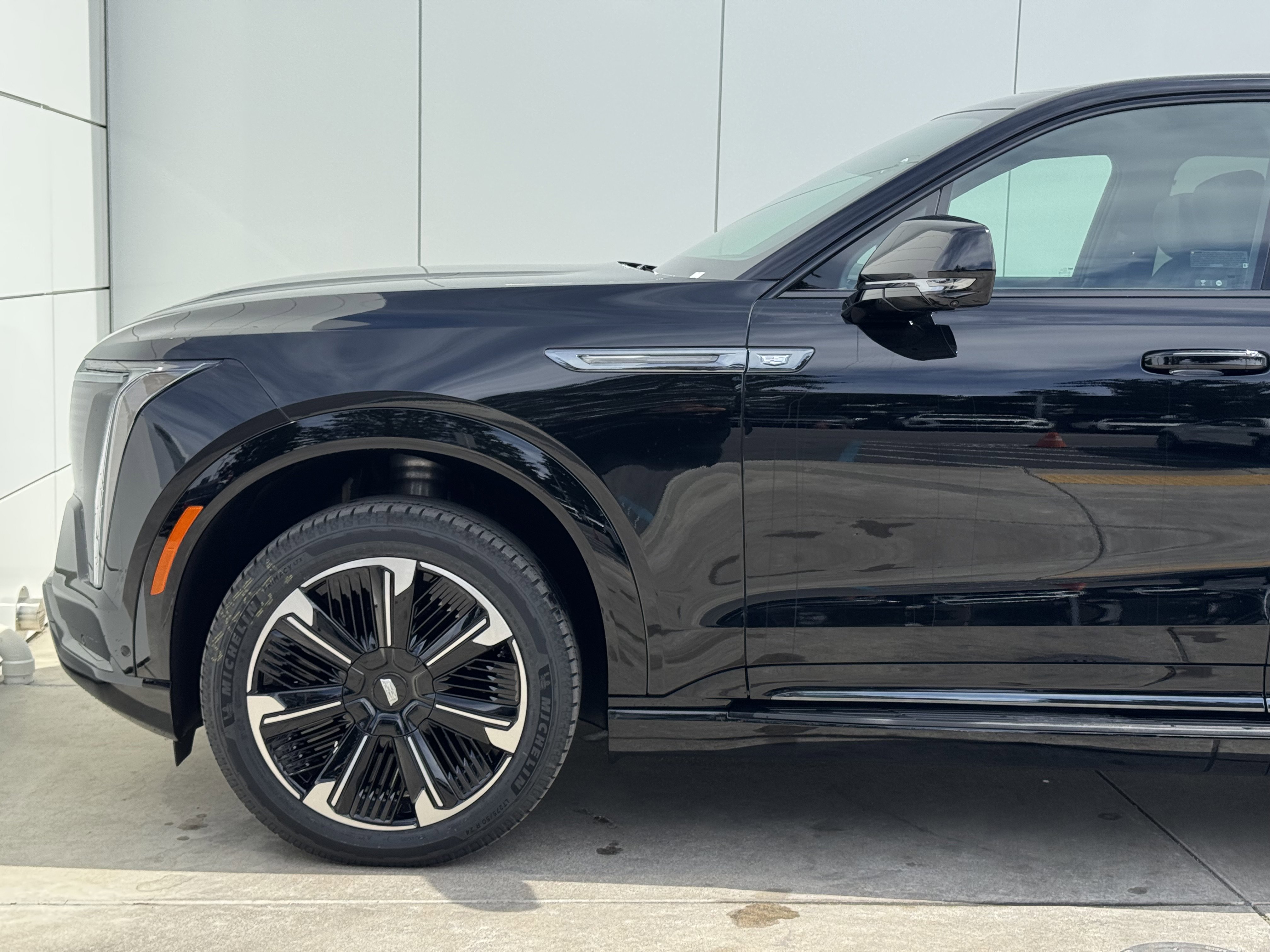 New 2025 Cadillac Escalade IQ Sport 1 w/ Smart Trailering package image 4