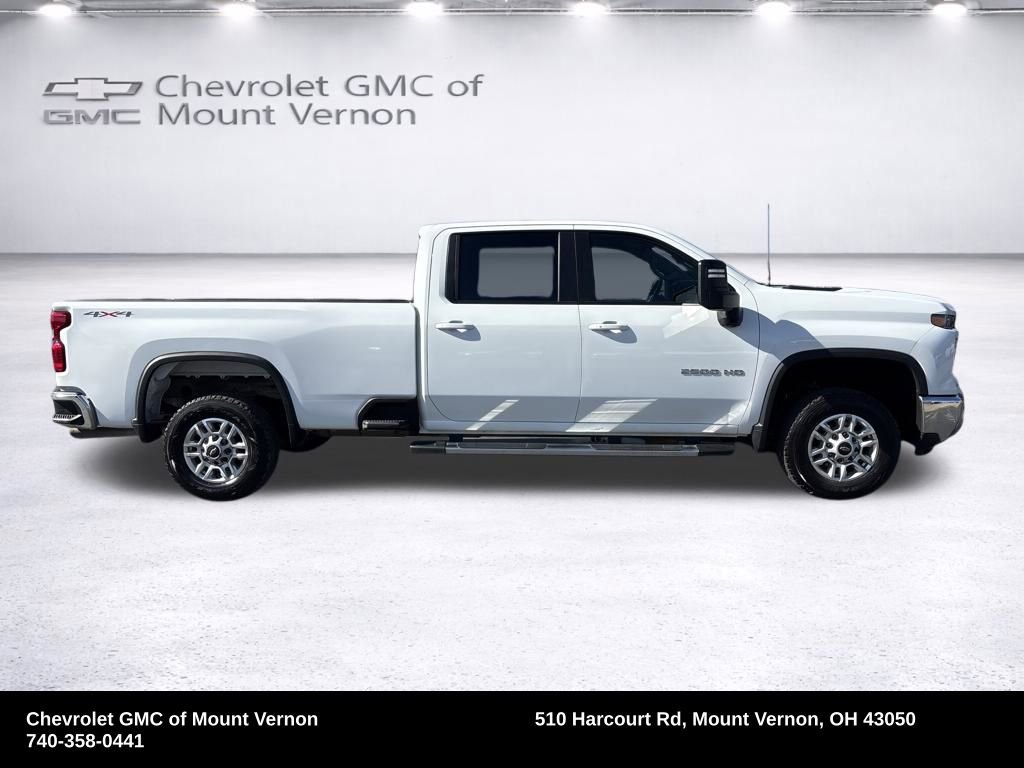 Used 2024 Chevrolet Silverado 2500 LT AWD/4WD image 8