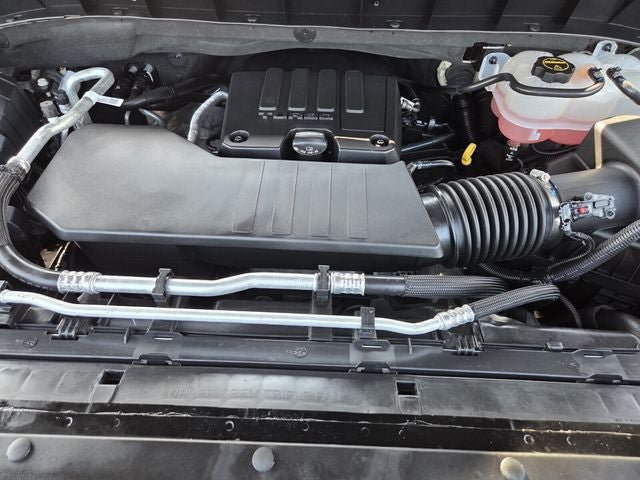 Used 2024 Chevrolet Silverado 1500 LT AWD/4WD image 37