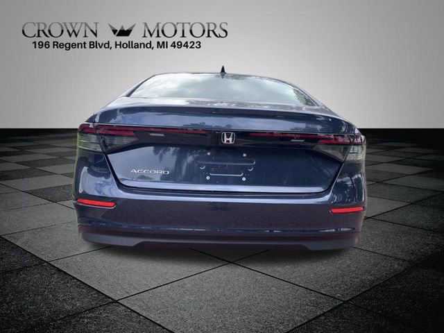 New 2025 Honda Accord SE image 9