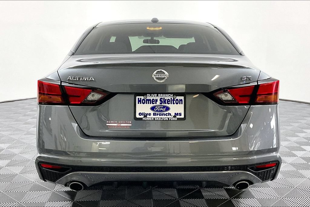 Used 2019 Nissan Altima 2.5 SR w/ SR Premium Package FWD image 4