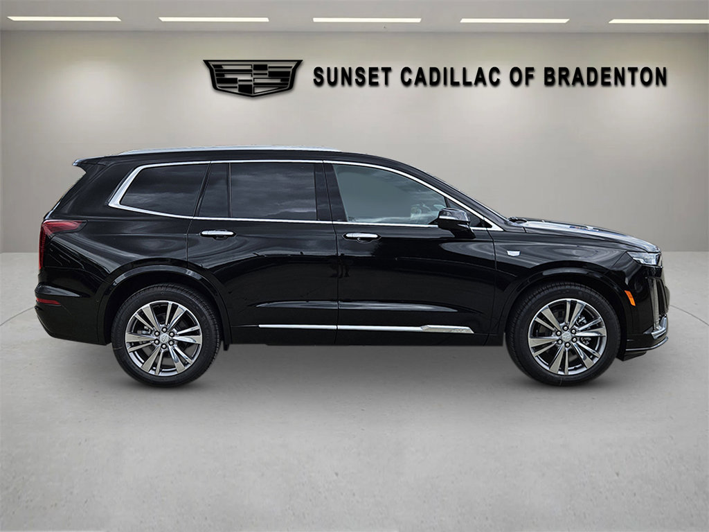 New 2025 Cadillac XT6 Premium Luxury w/ Technology Package FWD image 8