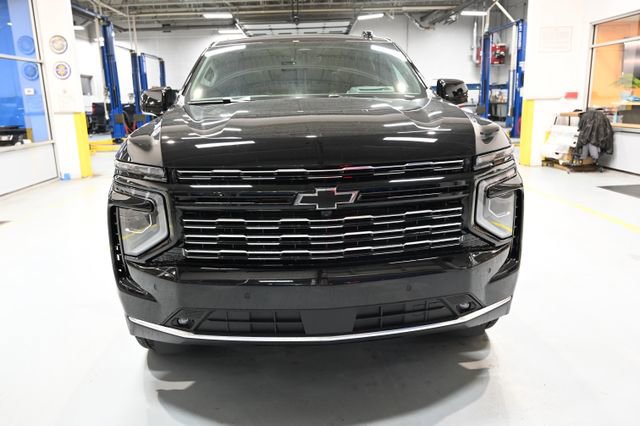 New 2026 Chevrolet Suburban High Country AWD/4WD image 2